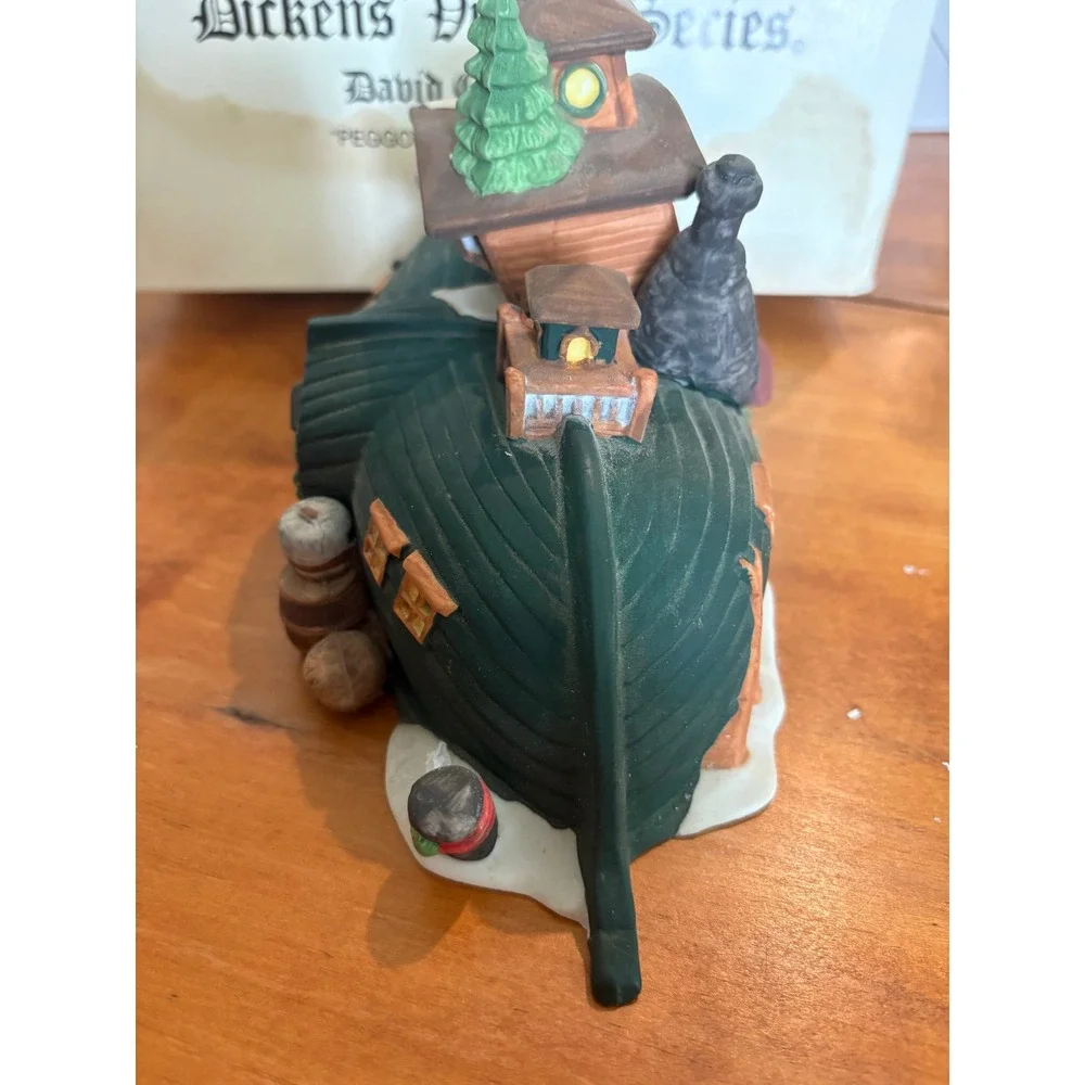 Department 56 Dickens Village Peggotty's Seaside Cottage David Copperfield Green